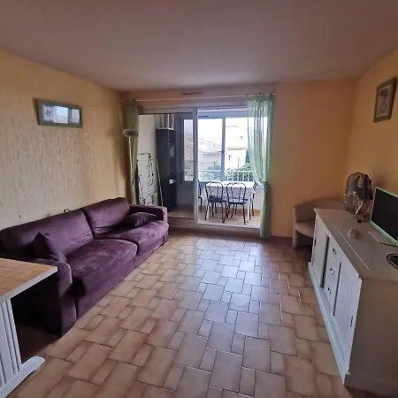 008 Indes Galantes D31 Apartment